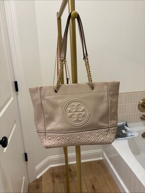 Tory Burch Fleming Tote